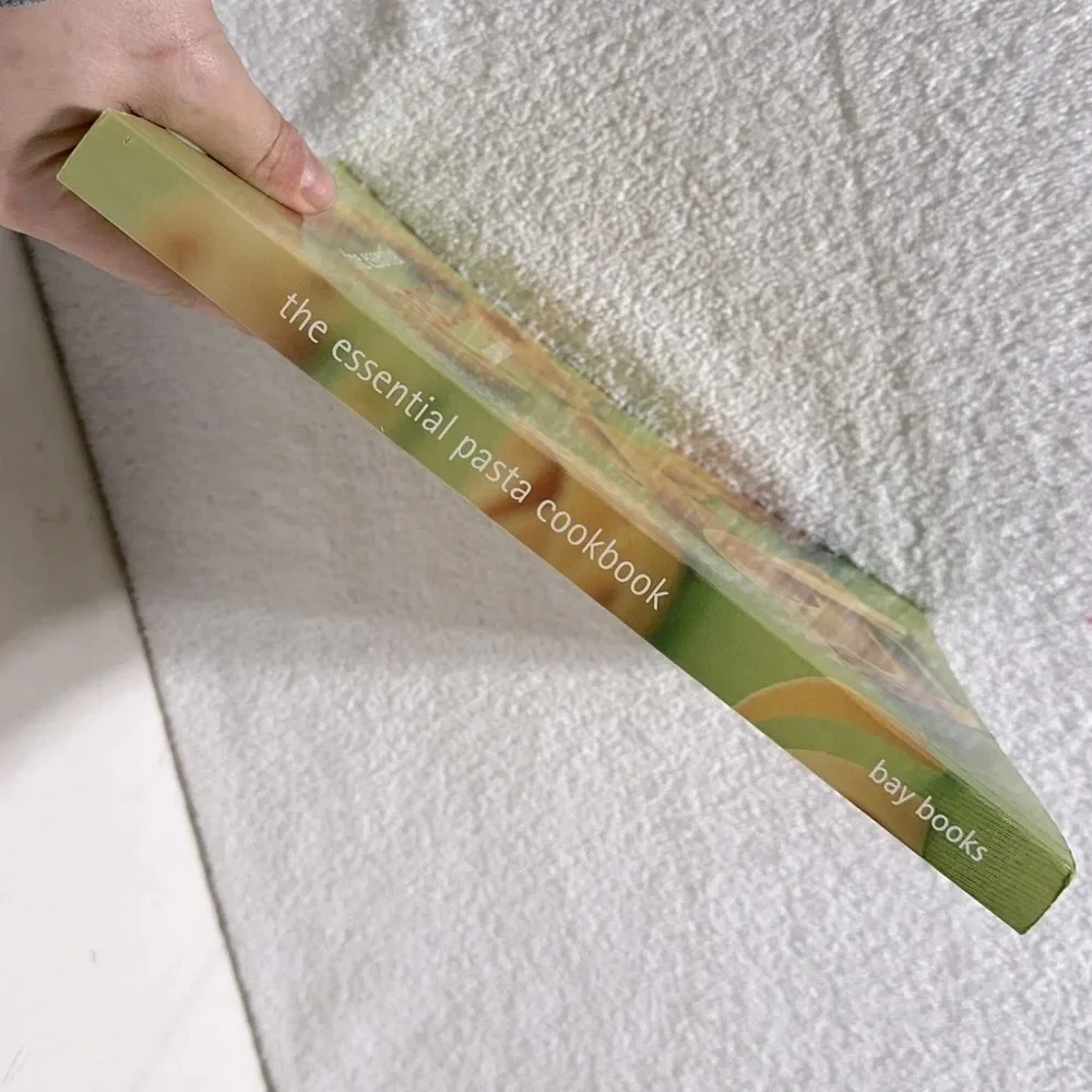 5/$35 The Essential Pasta Cookbook - Picture 7 of 9